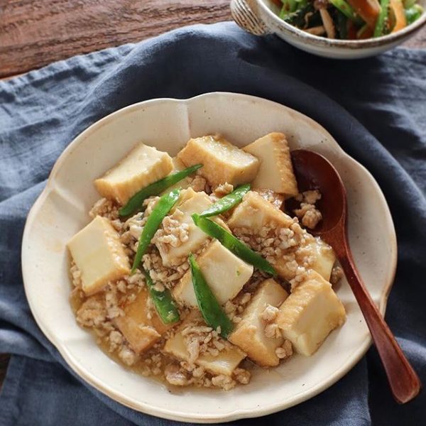 麺つゆで簡単！厚揚げと鶏ひき肉のそぼろあん