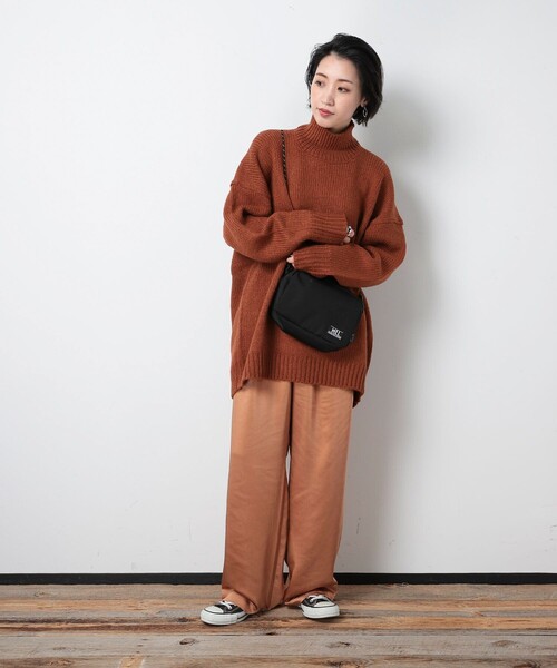 【WEB限定】ビッグシルエットハイネックニット