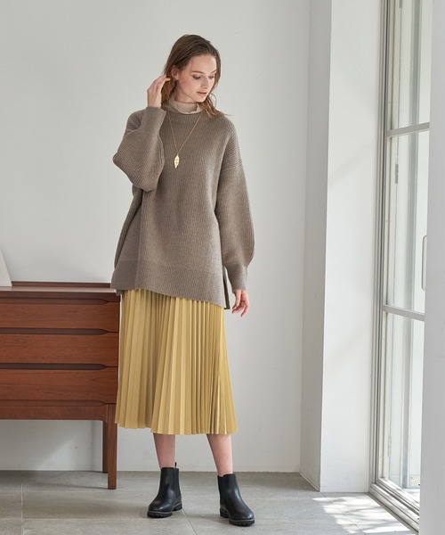 【emur】フェイクレザープリーツスカート