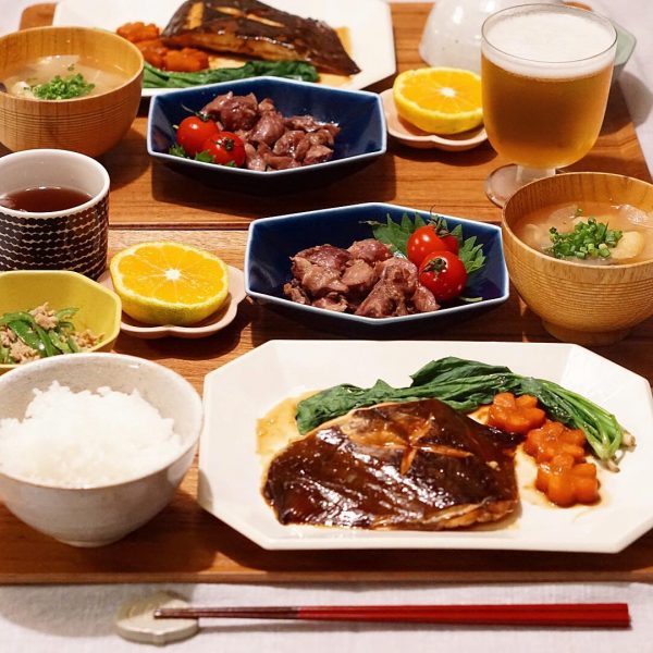 カレイの煮付けに合う献立15選 魚料理にぴったりな美味しい副菜をご紹介 Folk