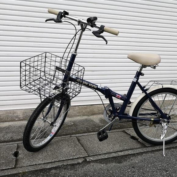 シンプルだけど使い勝手もよい自転車カゴ