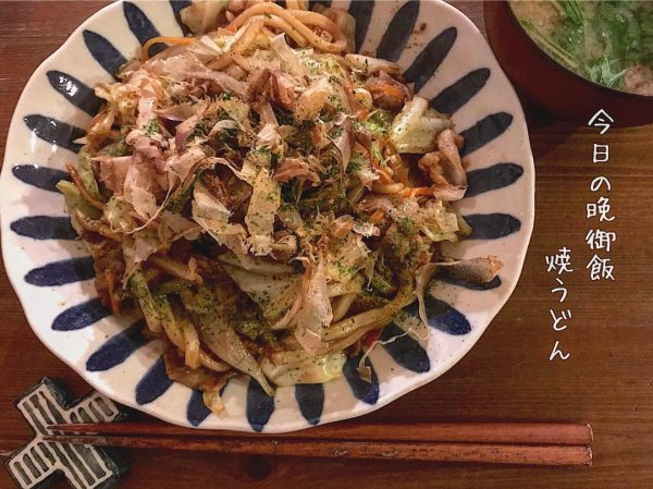 簡単おすすめ！キャベツたっぷり焼きうどん