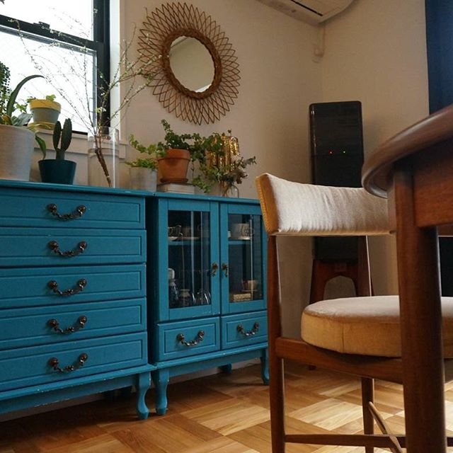 水色のインテリアで爽やかなお部屋に 一人暮らしでも真似できる合わせ方をご紹介 Folk