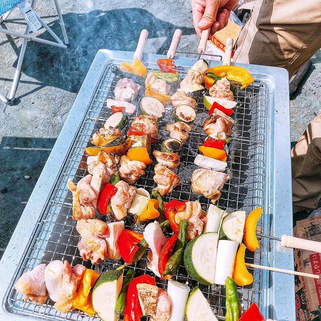 春におすすめのキャンプレシピ特集 野外で食べる絶品おしゃれメニューをご紹介 Folk