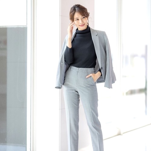 グレージャケットの冬コーデ オフィスでも休日でも使えるレディースの着こなし術 Michill ミチル