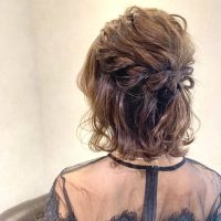 ぽっちゃりさん向け結婚式のお呼ばれヘアアレンジ15選 華やかな大人スタイル Folk