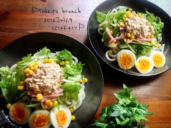 定番の冷たい麺！ツナと野菜のサラダうどん