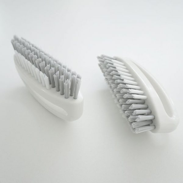 凸凹タイルブラシ