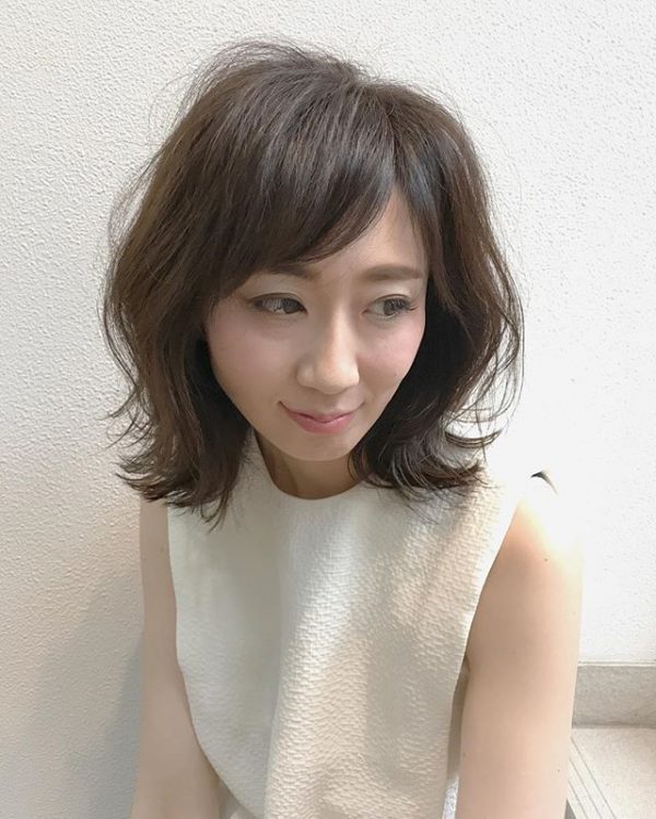 小顔効果絶大！菱形シルエットの外はねボブ