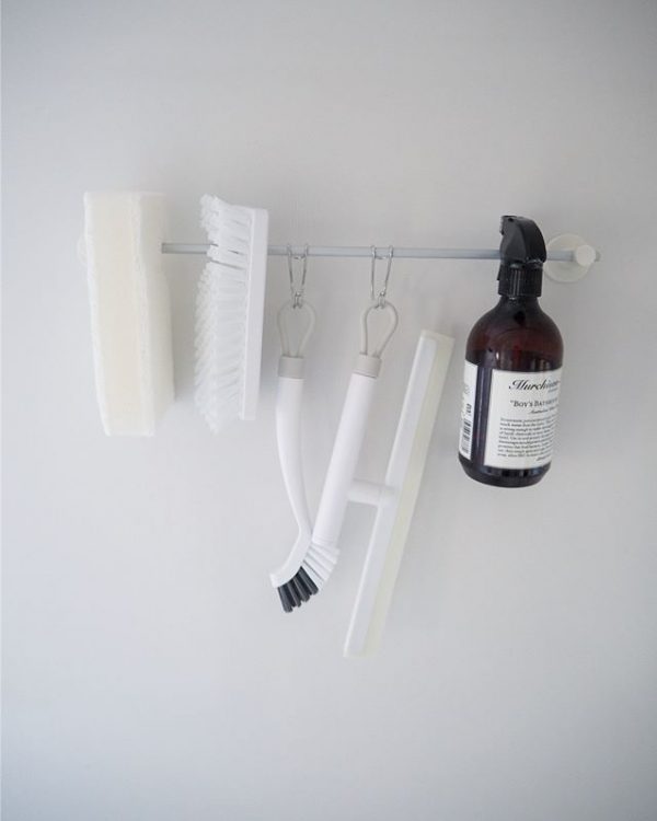 横ブレしにくく吊るすのに便利なおしゃれフック