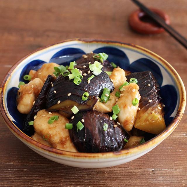 甘酢でさっぱり！鶏肉となすの甘酢焼き