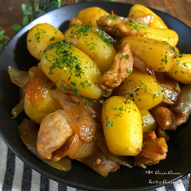 じゃがいもと鶏肉の甘辛煮っころがしレシピ