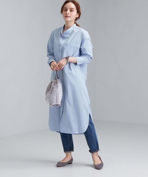 デニムパンツ×ストライプシャツワンピース