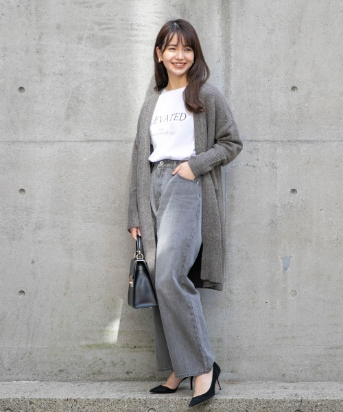 21年もデニムワイドパンツで旬コーデを作る 大人女子の色別着こなし術 Folk