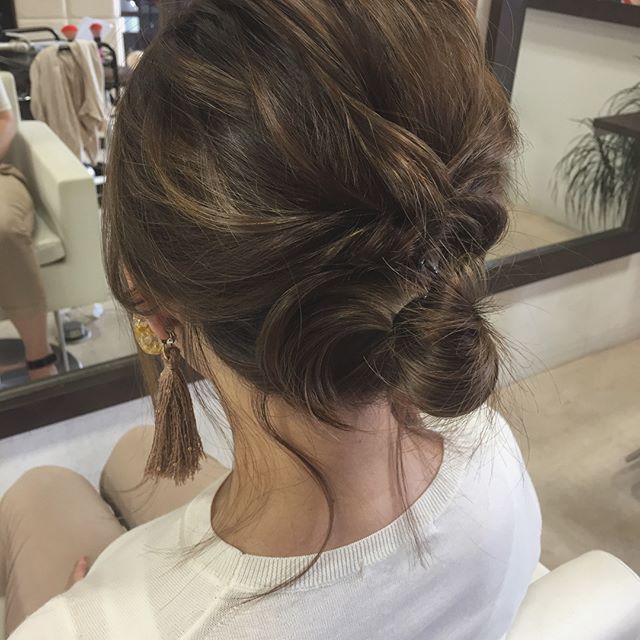 忙しい30代におすすめの まとめ髪 スタイル 簡単アレンジで大人おしゃれに Folk