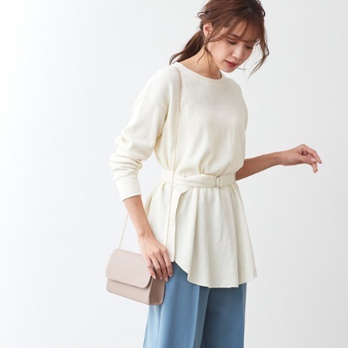 21春 骨格ウェーブに似合うトップスって コーデがキマるスタイリング術 Folk