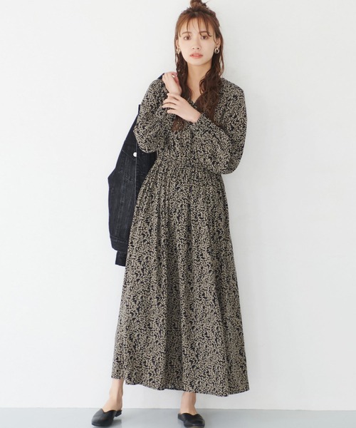 リーフ柄ロングワンピース