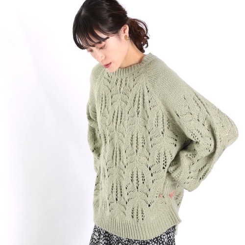 骨格ナチュラルに似合う春コーデって 21年はトップスでおしゃれを格上げ Folk