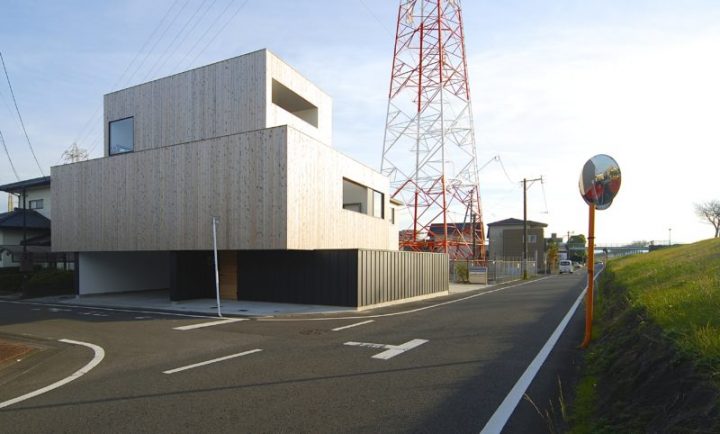 木の素材を生かした和モダンな外観住居