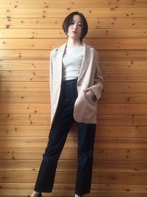 ユニクロジャケットのレディース春コーデ集 おしゃれを格上げする大人スタイルのコツ Folk