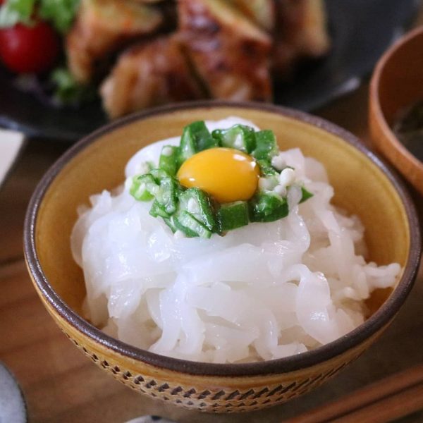 甘くて美味しい！人気のイカ刺し丼