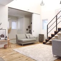 住みやすさが魅力の『ナチュラルモダンインテリア』。センス溢れる空間づくりをご紹介