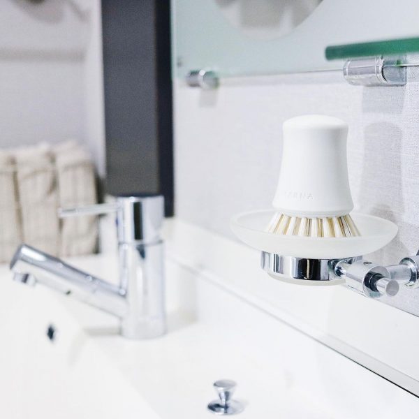 水回りで使える抗菌キッチンブラシ