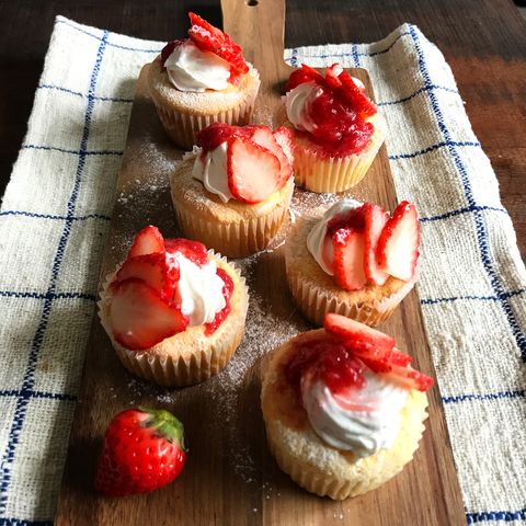 卵白を使ったお菓子の簡単レシピ 食材を無駄なく美味しく活用するには Folk