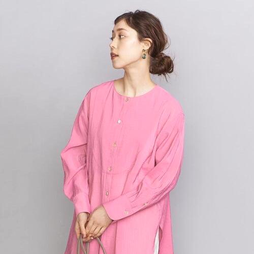 ノーカラーシャツの春コーデ選 トレンドを押さえた旬の着こなしをご紹介 Folk