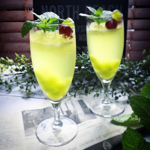 余りジュースで!炭酸クラッシュゼリーレシピ