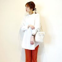 Guのシャツ 人気春コーデ特集 旬なおしゃれに見えるおすすめの着こなしって Folk