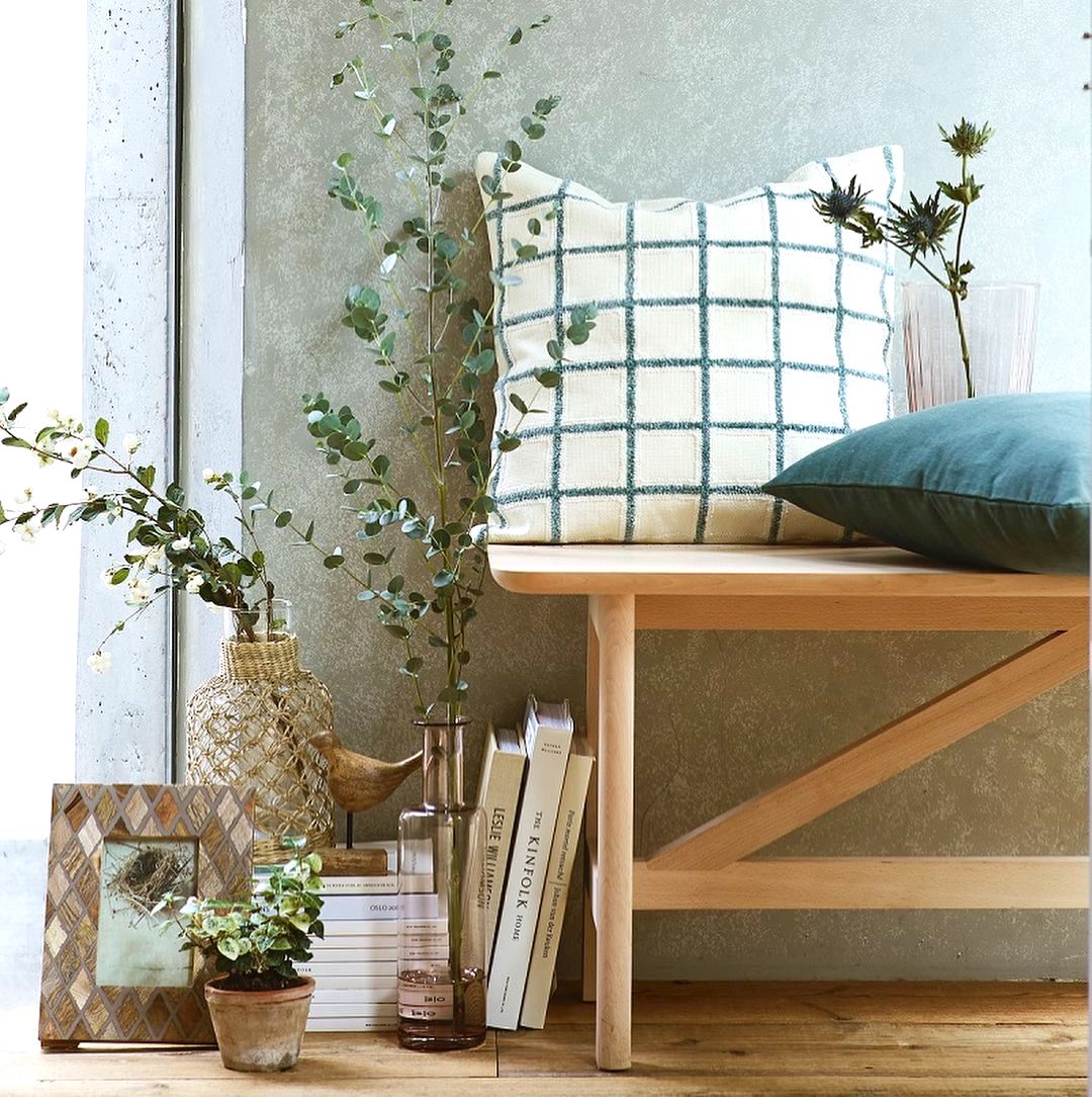 マネしたいおしゃれアイデア 海外風の床置きディスプレイがおしゃれすぎる Michill ミチル