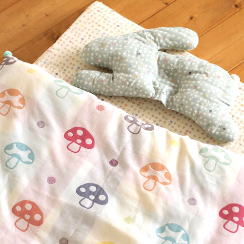 大切な赤ちゃんのために おしゃれ 安全な人気のベビー布団を厳選しました Folk