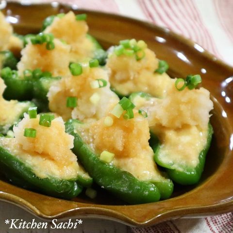 おろしでさっぱり!ピーマンの肉詰めレシピ