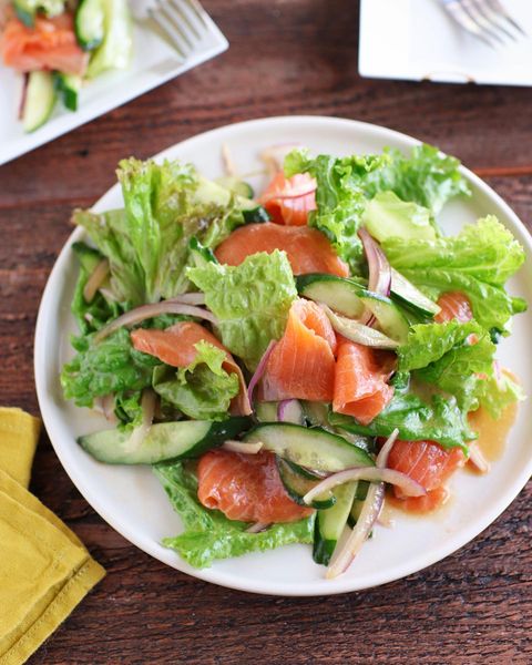 野菜プラスで満足♡彩りサーモンマリネレシピ