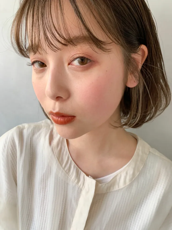 40代女性に似合うストレートボブって？美しさとかっこよさが叶う大人のヘアカタログ michill（ミチル）