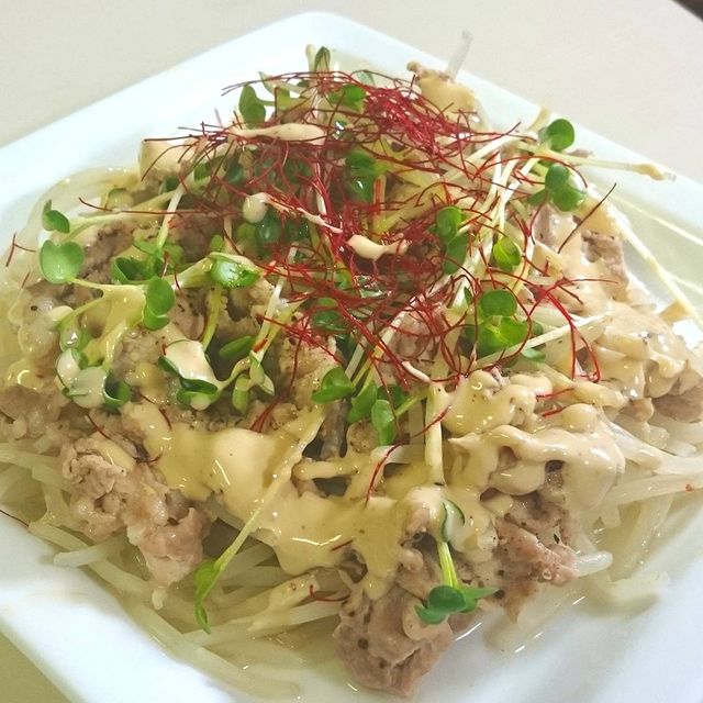 マヨポン味!もやしと豚肉の蒸し物レシピ