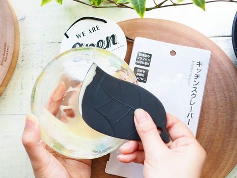 100均人気キャンプ用品：スクレーパー