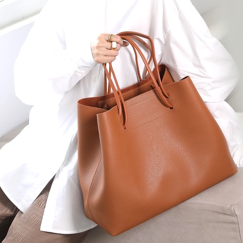 ブラウンバッグを主役にしたコーデ18選 21 配色でおしゃ見えする合わせ方 Folk ブラウンバッグを主役にしたコーデ18選 21 配色でおしゃ見えする合わせ方 Folk