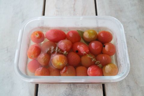 包丁要らずで簡単!トマトのピクルスレシピ