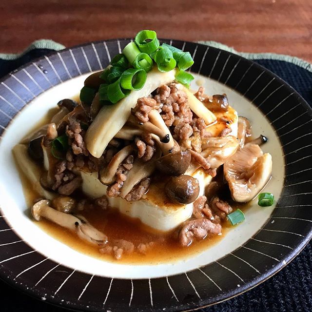 献立に入れたい！豆腐ステーキひき肉きのこ