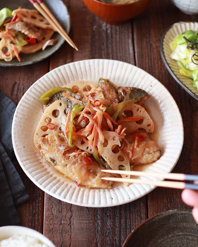 美味しい常備菜!アジと彩り野菜の南蛮漬け