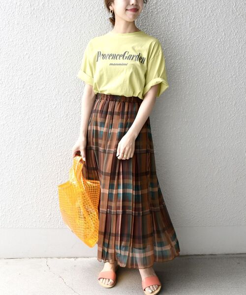 夏のブラウンコーデ15