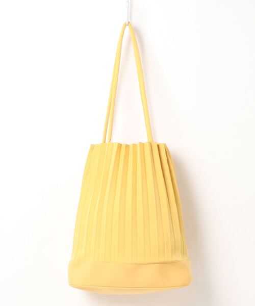 爽やかカラーのトートバッグ