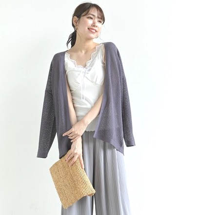 大人が着こなすタンクトップの夏コーデ 21 一枚 重ね着まで着回し術をご紹介 Folk