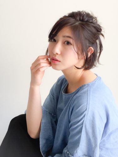 ふんわりトップが可愛いショートヘアアレンジ