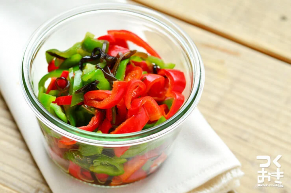 お弁当の彩りに便利なピーマン塩こんぶ和え