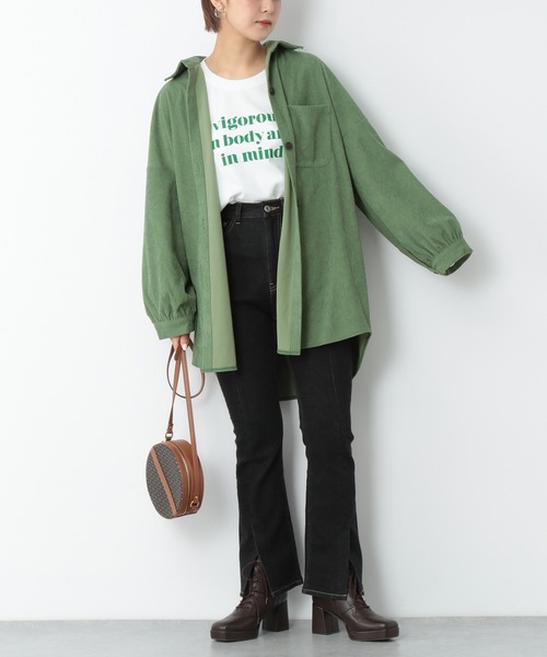 21 コーデュロイシャツで作る大人の秋コーデ 季節感たっぷりの旬の着こなし Folk