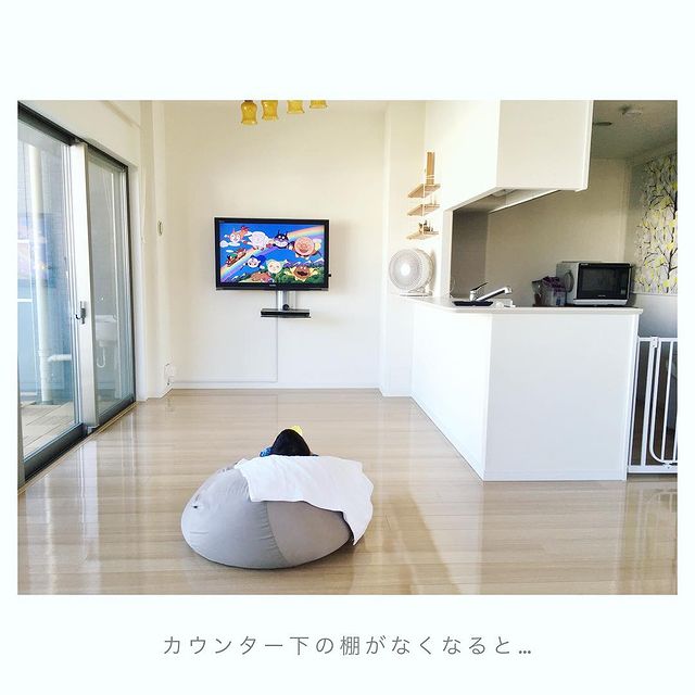 ミニマルな体にフィットするソファ