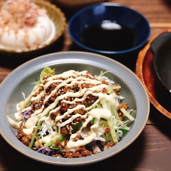 水炊きに合う！肉と野菜で簡単な肉味噌サラダ